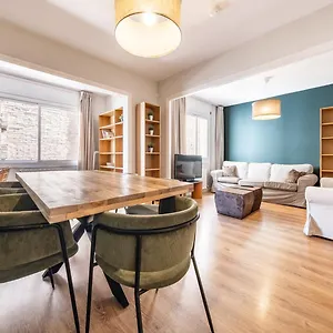 Ainb Sants Apartamento